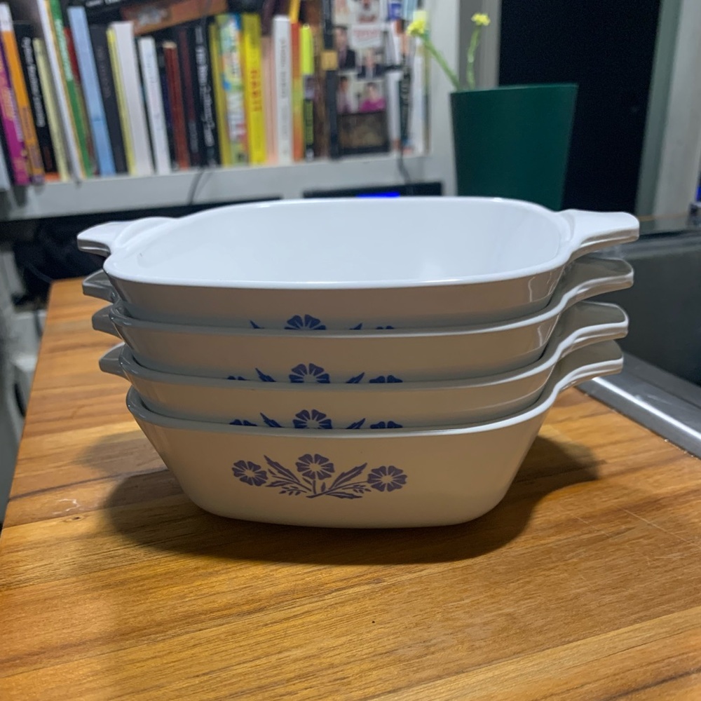 Corning ware petite pan four count